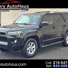 2017 Toyota 4Runner - SR5 Sport Utility 4D