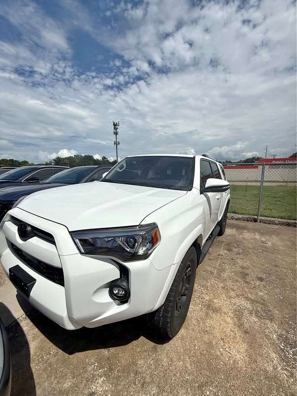 2021 Toyota 4Runner - SR5 Premium Sport Utility 4D