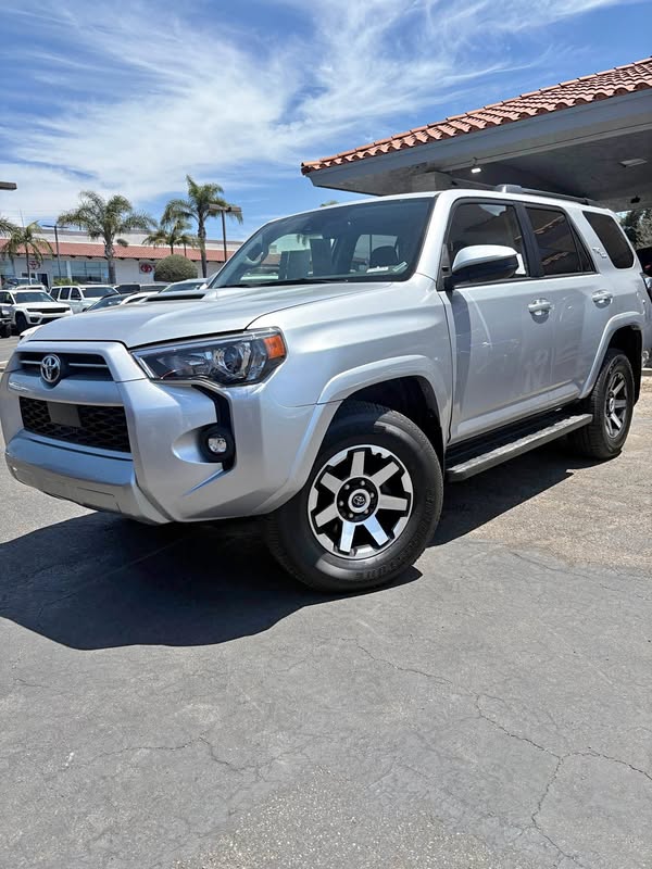 2024 Toyota 4Runner - TRD Off-Road Sport Utility 4D