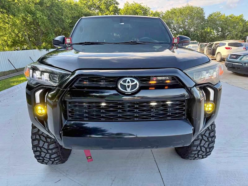 2016 Toyota 4Runner - SR5 Sport Utility 4D