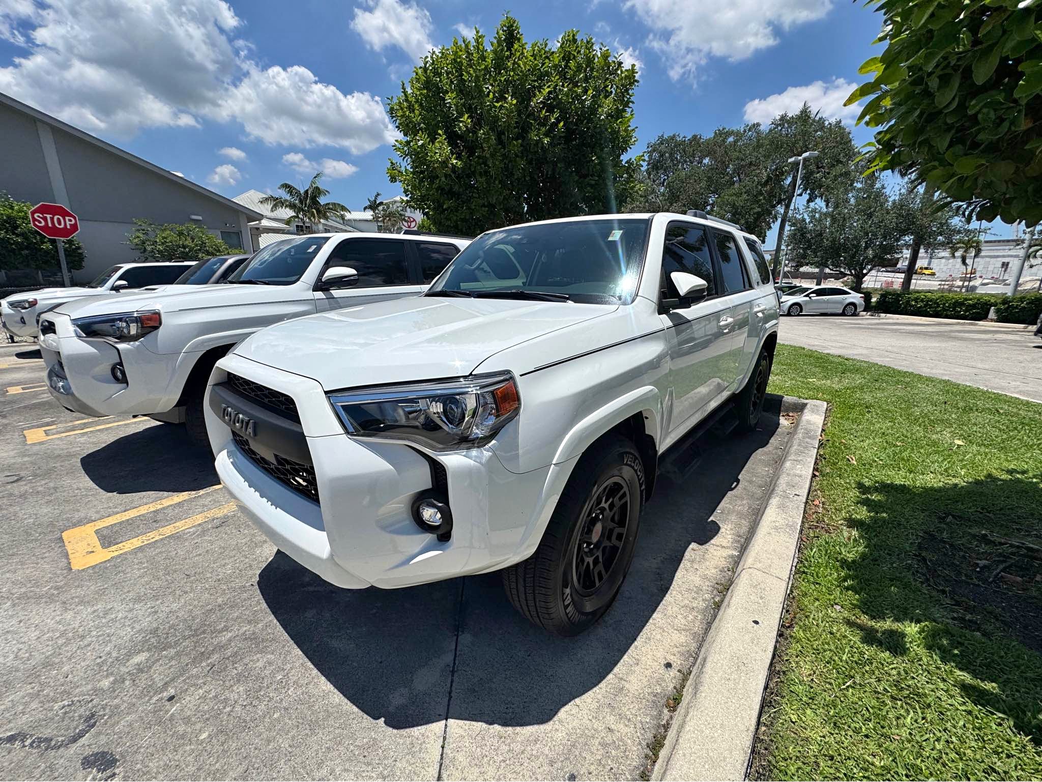2022 Toyota 4Runner - SR5 Premium Sport Utility 4D