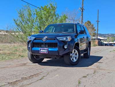 2022 Toyota 4Runner - SR5 Premium Sport Utility 4D