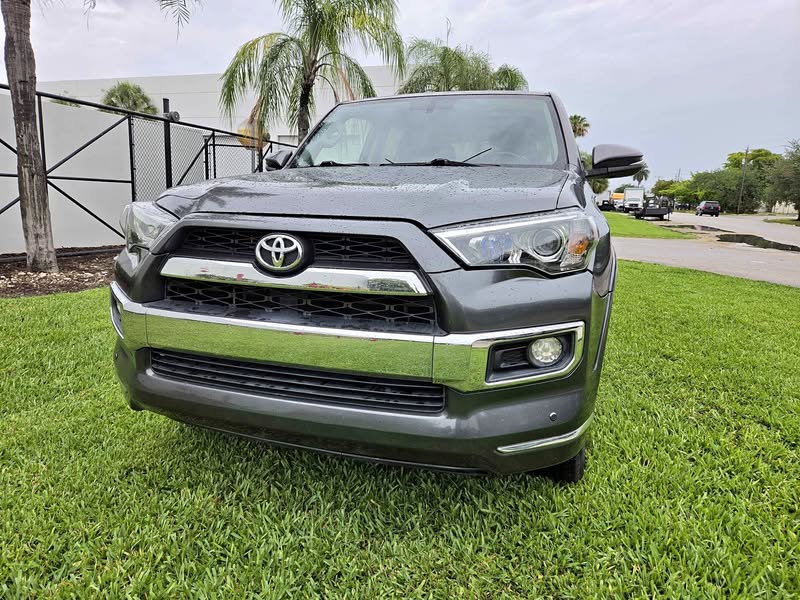 2016 Toyota 4Runner - SR5 Premium Sport Utility 4D