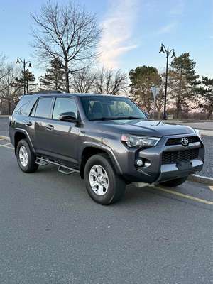 2015 Toyota 4Runner - SR5 Sport Utility 4D