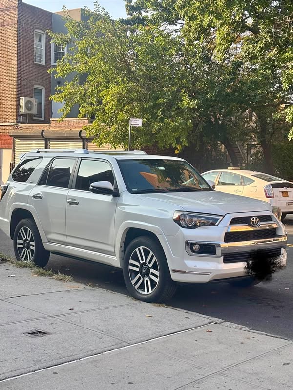 2017 Toyota 4Runner - Limited Sport Utility 4D