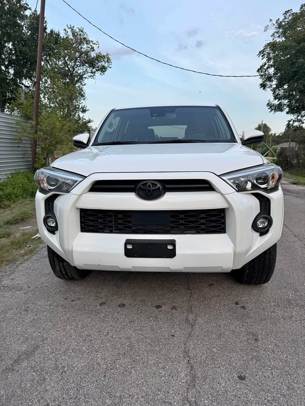 2022 Toyota 4Runner - SR5