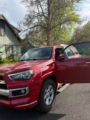 2016 Toyota 4Runner - TRD Off-Road Premium Sport Utility 4D