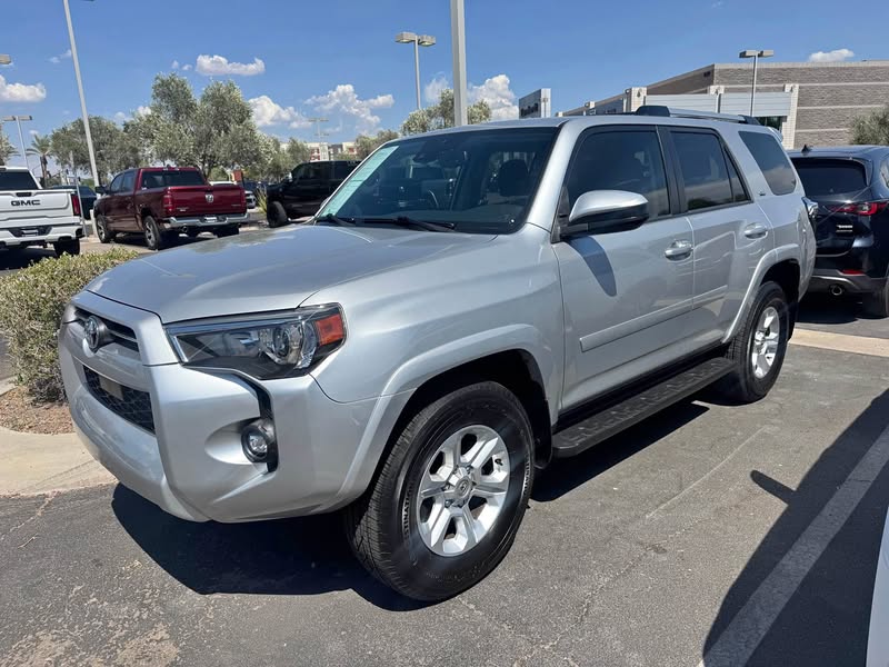 2022 Toyota 4Runner - SR5 Sport Utility 4D