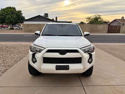2016 Toyota 4Runner - SR5 Sport Utility 4D