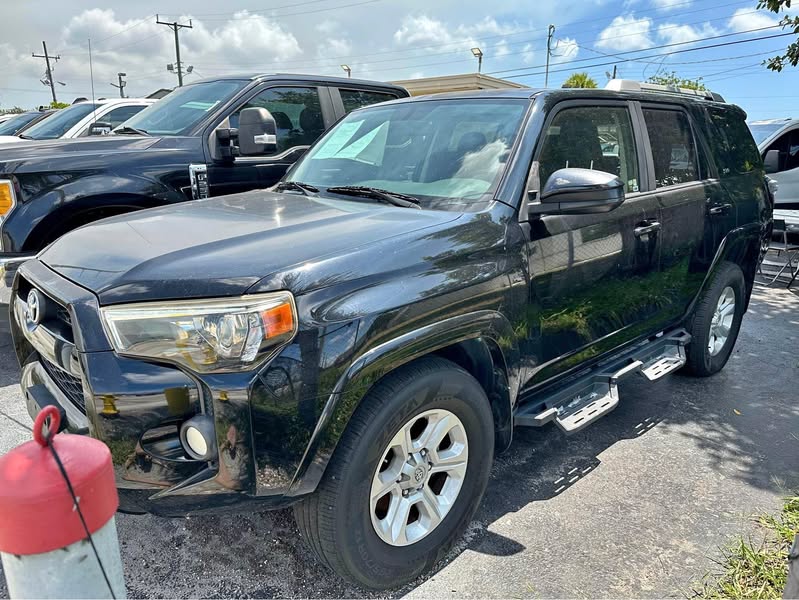 2015 Toyota 4Runner - SR5 Sport Utility 4D