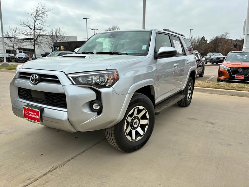 2024 Toyota 4Runner TRD Off-Road Premium Sport Utility 4D