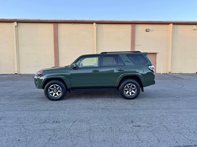 2022 Toyota 4Runner - TRD Off-Road Premium Sport Utility 4D