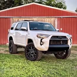 2016 Toyota 4Runner - SR5 Premium Sport Utility 4D