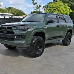 2022 Toyota 4Runner TRD Off-Road Sport Utility 4D