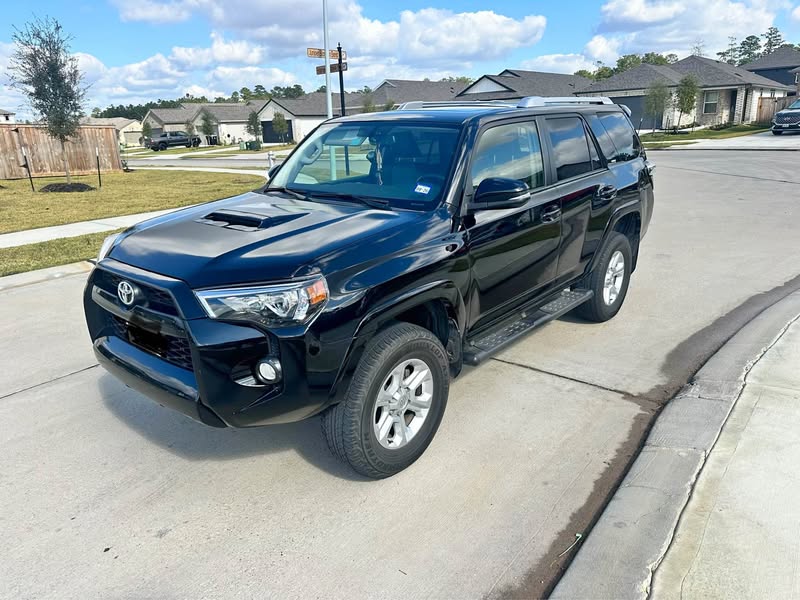 2018 Toyota 4Runner - SR5 Premium Sport Utility 4D