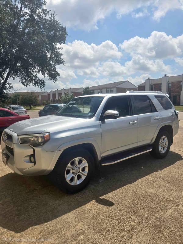 2014 Toyota 4Runner - SR5 Sport Utility 4D