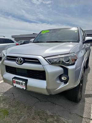2022 Toyota 4Runner - SR5 Premium Sport Utility 4D