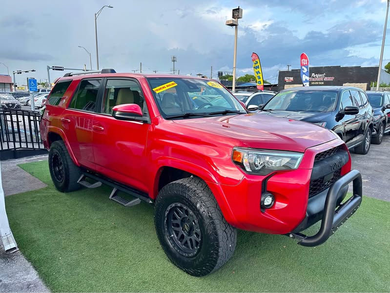 2021 Toyota 4Runner - SR5 Sport Utility 4D