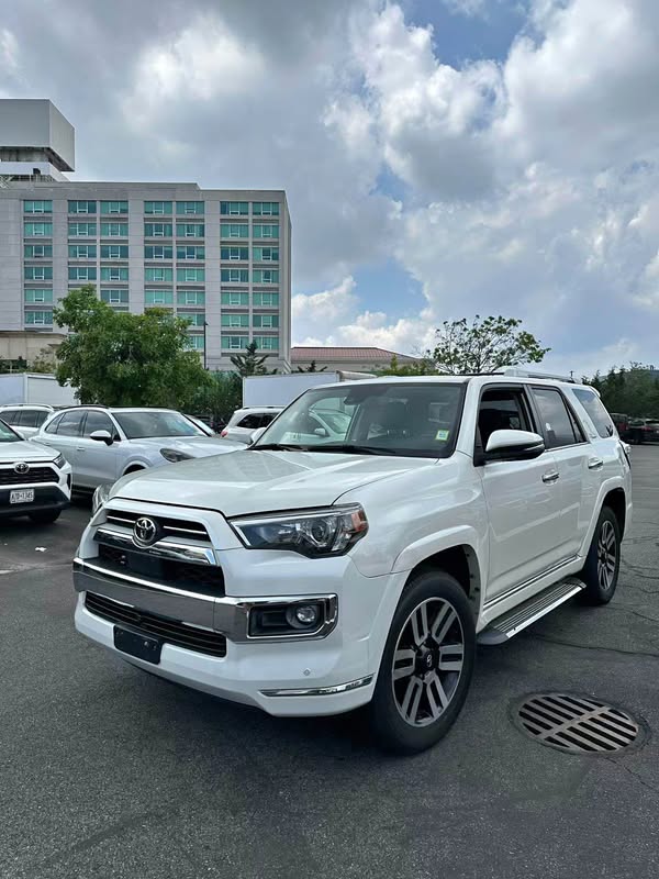 2023 Toyota 4Runner - Limit4 Door Wagon\/Sport Utility