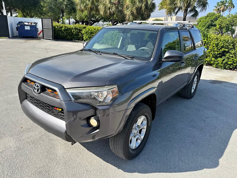 2015 Toyota 4Runner - SR5 Sport Utility 4D