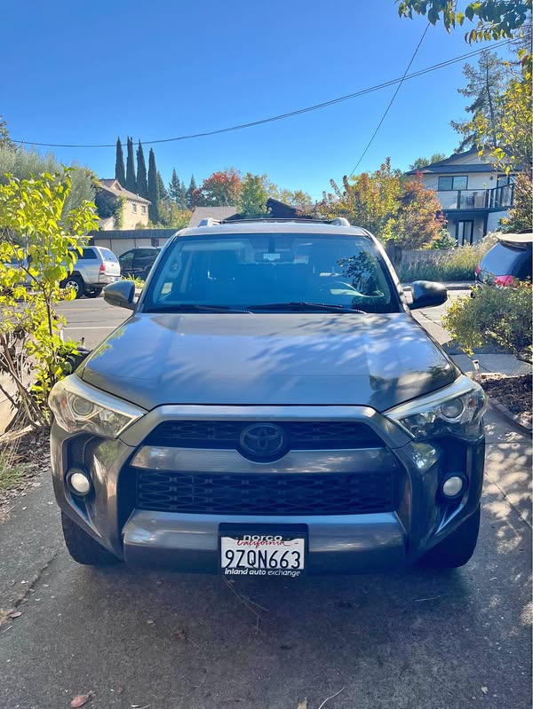 2015 Toyota 4Runner - SR5 Premium Sport Utility 4D