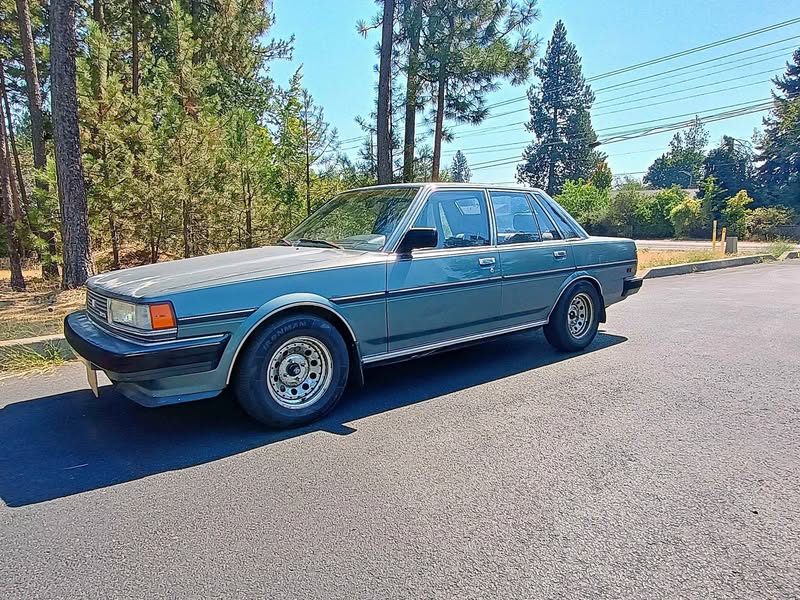 1985 Toyota Cressida - Luxury Sedan 4D