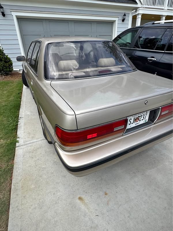 1991 Toyota Cressida - Luxury Sedan 4D