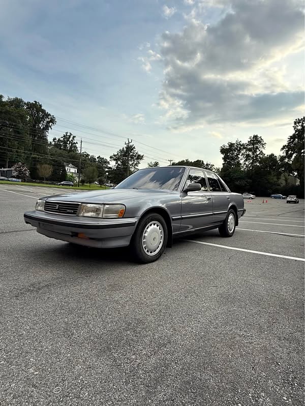 1989 Toyota Cressida - Luxury Sedan 4D