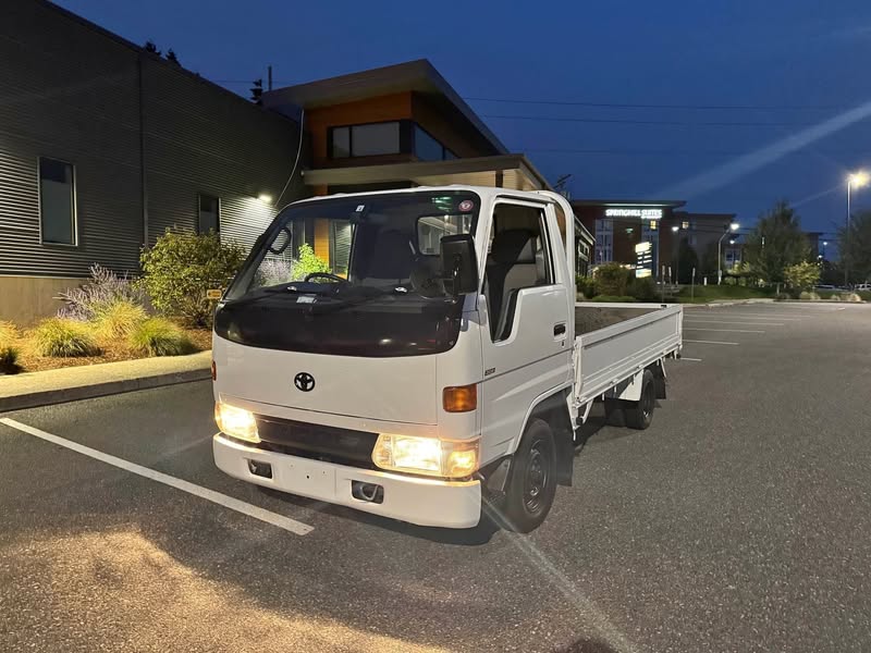 1996 Toyota Toyoace Truck
