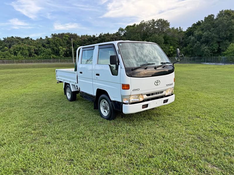 2001 Toyota Toyoace  - 4WD. Double Cab. 5L Engine. A\/C