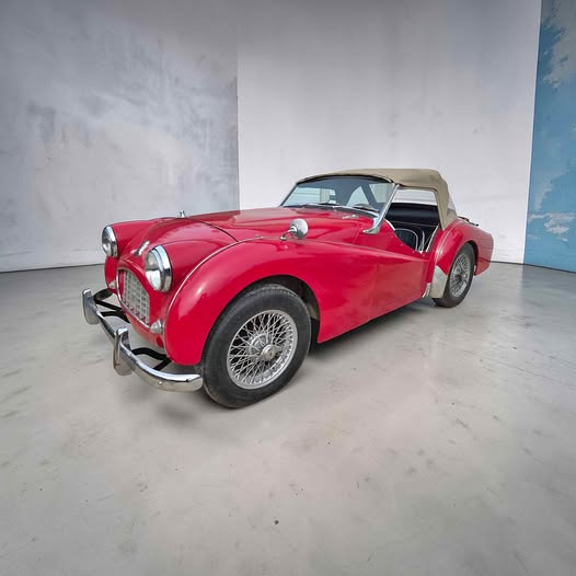 1957 Triumph TR3 - Convertible