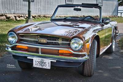 1974 Aston Martin triumph  tr6 restomod
