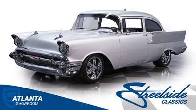 1957 Chevrolet Bel Air/150/210 Restomod