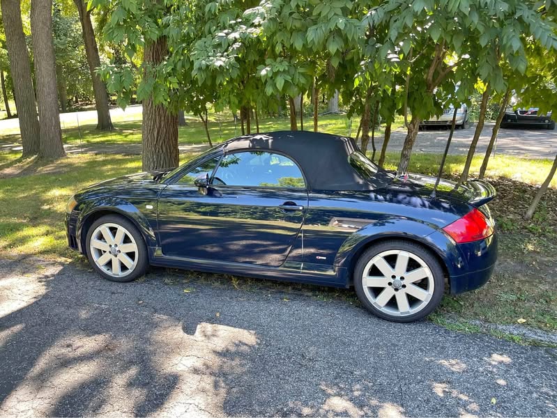 2004 Audi TT 3.2 Quattro Premium Plus Convertible 2D