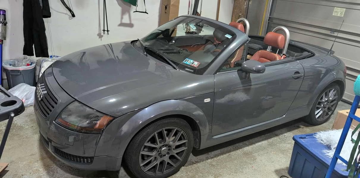 2001 Audi TT - 3.2 Quattro Roadster 2D