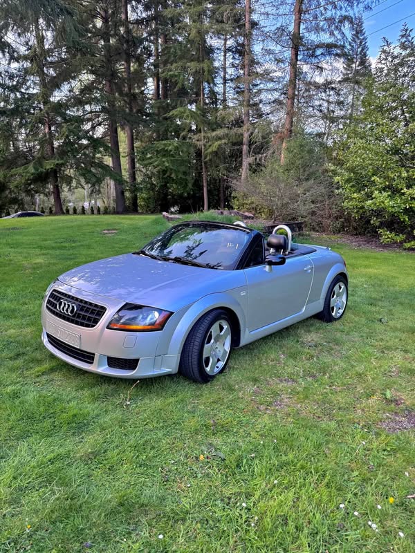 2001 Audi TT - 225 Quattro Roadster 2D