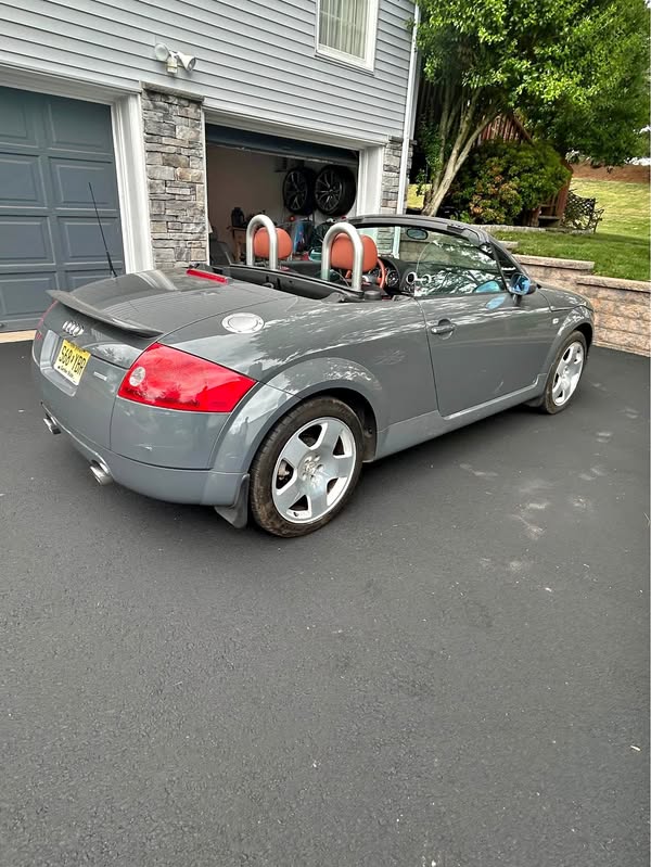 2001 Audi TT - 225 Quattro Roadster 2D