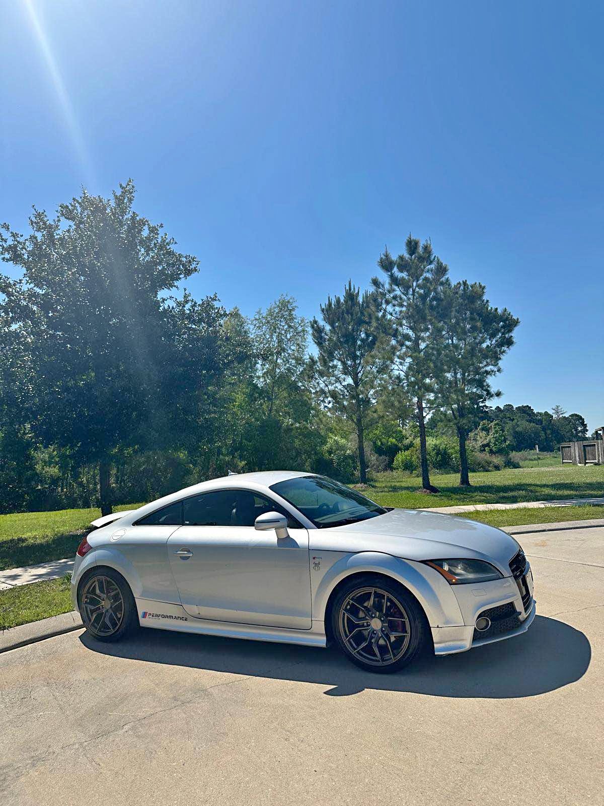 2011 Audi Quattro - TT