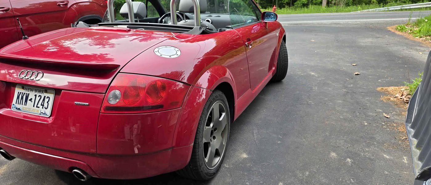 2001 Audi TT - 225 Quattro Roadster 2D