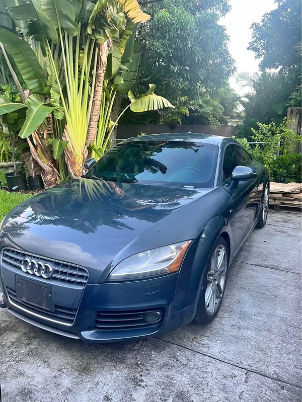 2009 Audi TT - Premium Coupe 2D