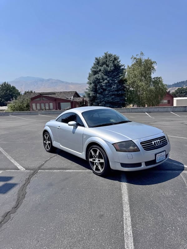 2000 Audi TT - Coupe 2D