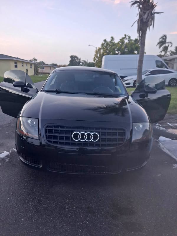2005 Audi TT - Coupe 2D