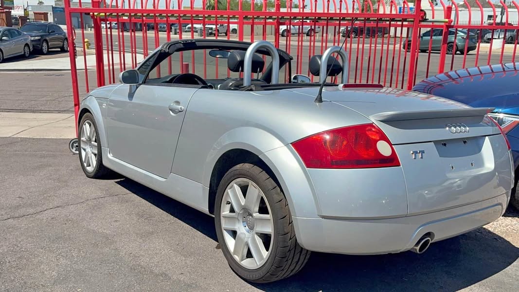 2005 Audi TT - Premium Convertible 2D