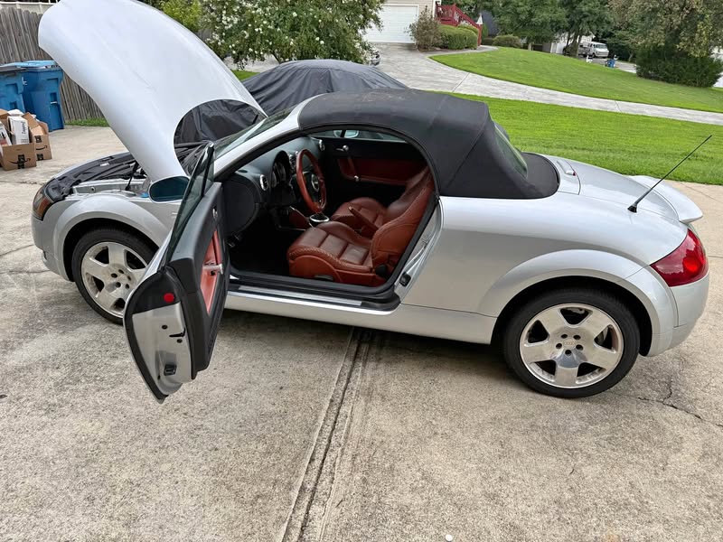 2001 Audi TT - 225 Quattro Roadster 2D