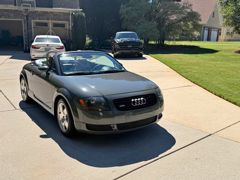 2001 Audi TT - 225 Quattro Roadster 2D