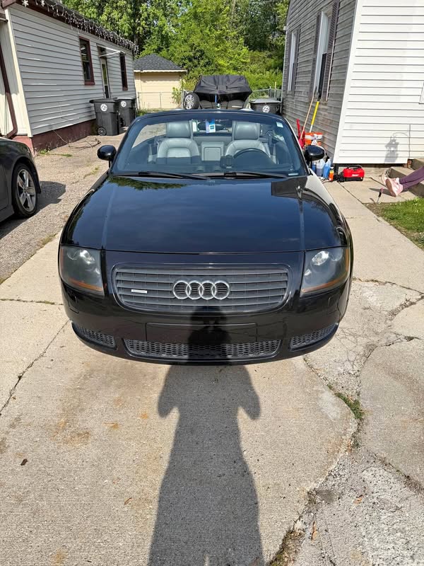 2001 Audi TT - 225 Quattro Roadster 2D
