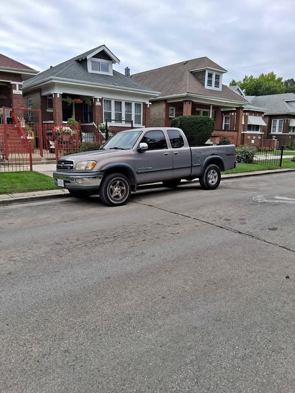2000 Toyota Tundra - SR Pickup 4D 6 1\/2 ft