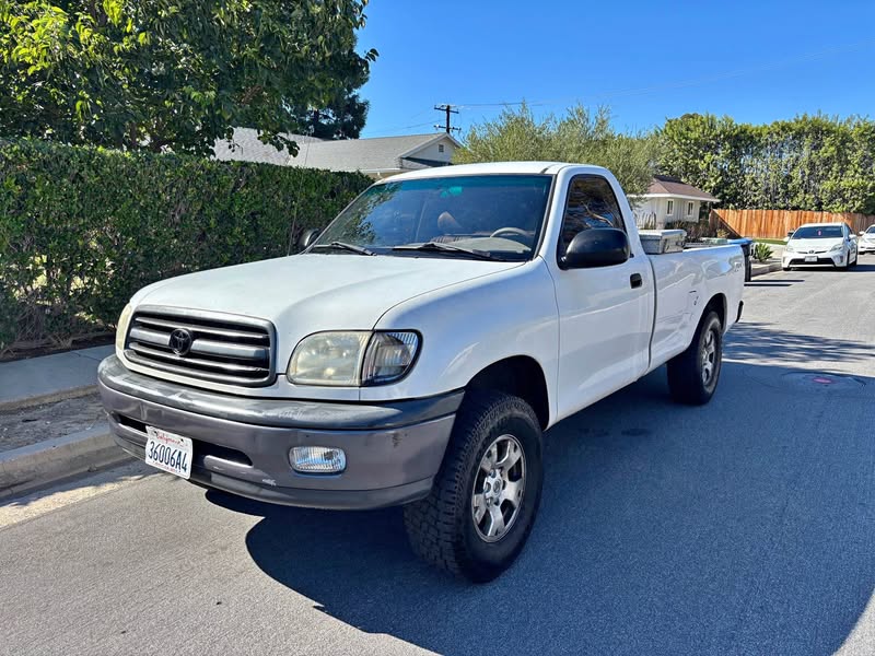2000 Toyota Tundra Regular Cab - SR5 Pickup 2D 8 ft