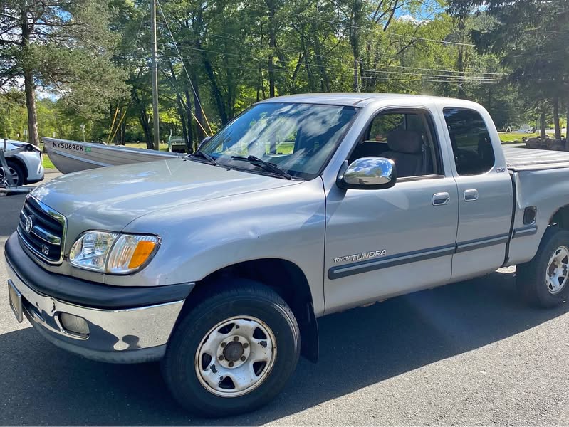 2002 Toyota Tundra - SR Pickup 4D 6 1\/2 ft