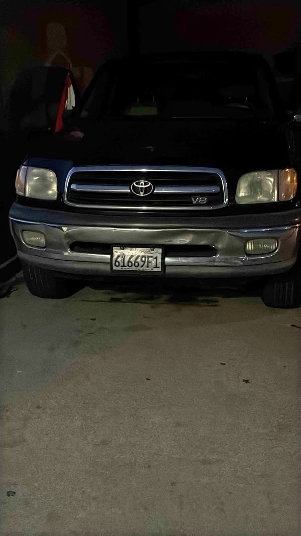 2000 Toyota Tundra Regular Cab - Long Bed